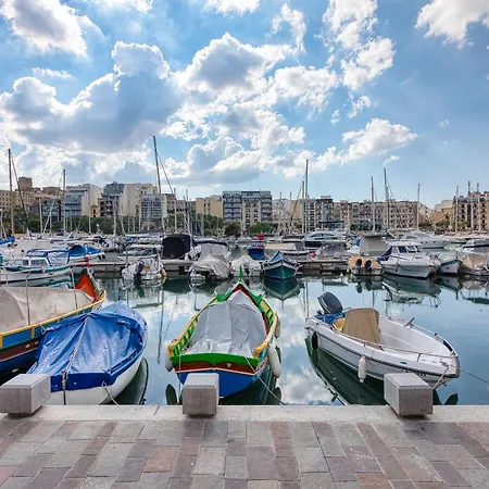 Seafront 2br Valletta Views Ta' Xbiex Marina Appartamento